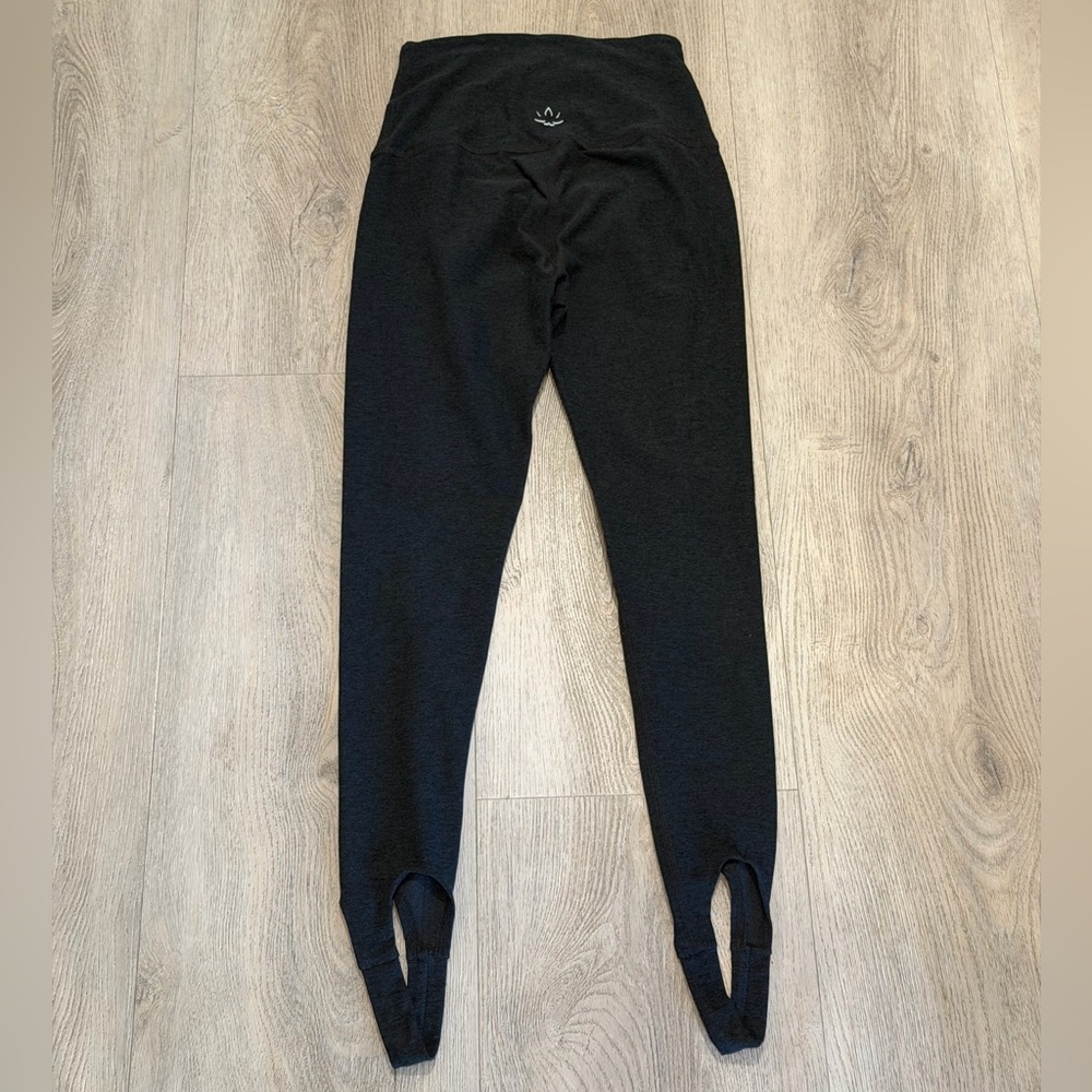 Beyond Yoga Spacedye stirrup charcoal Leggings
